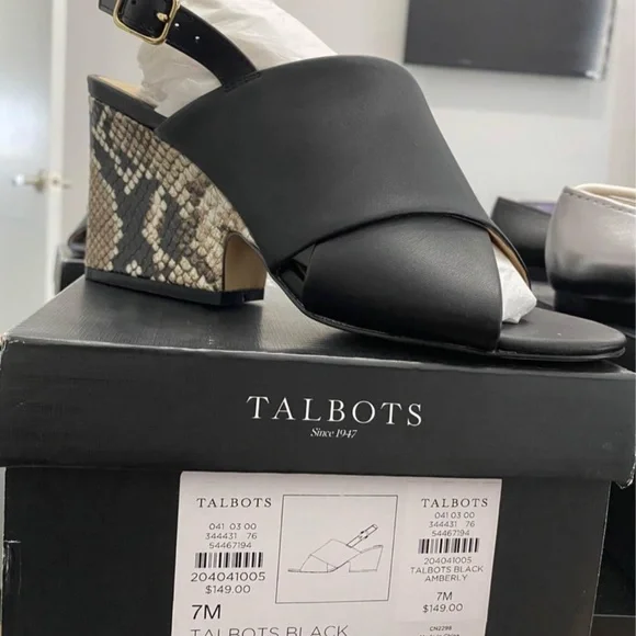 Shoes - Picture 4 of 5